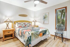 4 habitaciones, tabla de planchar con plancha, cuna de viaje y internet 