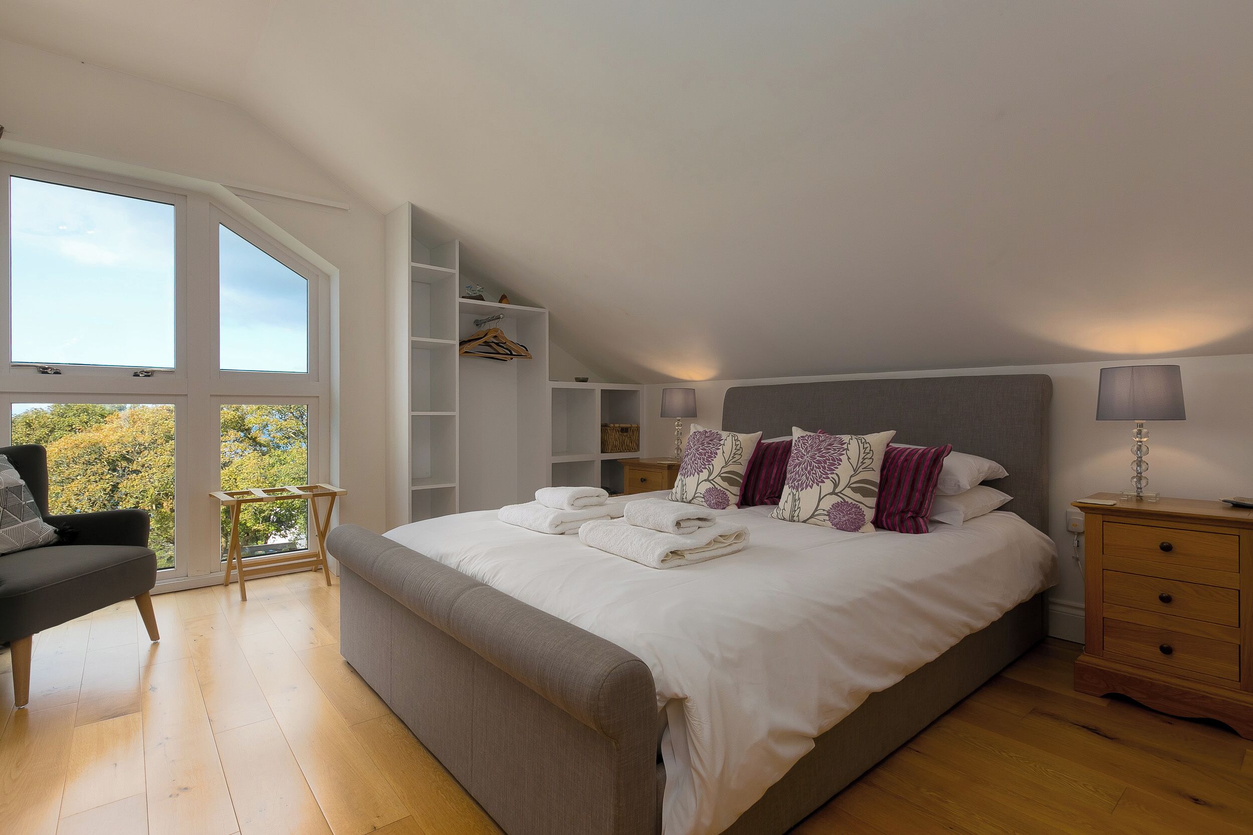 3 bedrooms, individually decorated, individually furnished, free WiFi
