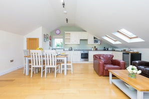 Dining - 7 Sandy Lane (St Ives)