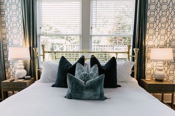 3 Schlafzimmer, Zimmersafe, Schreibtisch, Bügeleisen/Bügelbrett