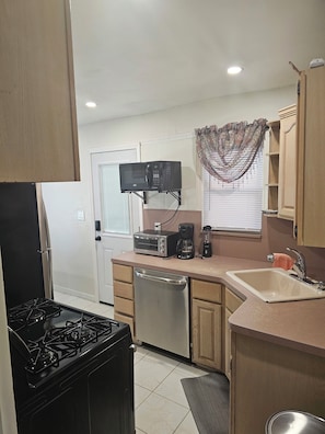Microwave, oven, stovetop