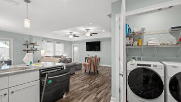 House, Multiple Beds, Patio, Garden View | Private kitchen | Fridge, microwave, oven, stovetop