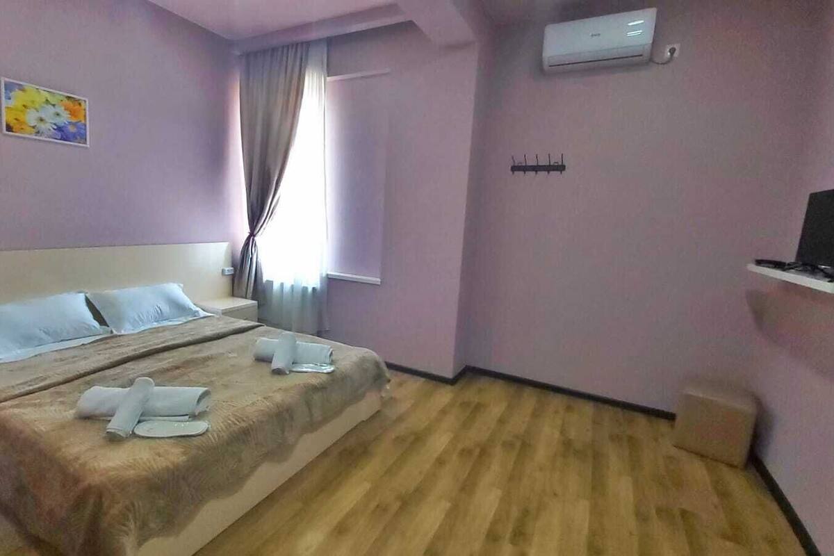 Basic Double Room | Iron/ironing board, free WiFi
