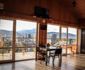 Dining - Gamarjoba Hotel (Tbilisi)