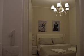 Standard Double Room | Free WiFi - Residenza Aurea (Offida)