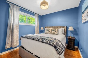 4 chambres, bureau, Wi-Fi gratuit, draps fournis
