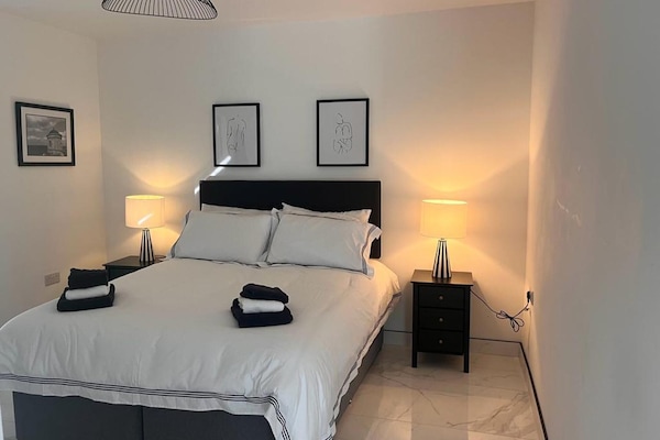 Cottage | 2 bedrooms, iron/ironing board, free WiFi, bed sheets