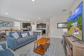 TV, table football - EV_7535 - 7 Bed 5.5 Bath Villa with Screened-In Private Pool with Spillover Spa (Davenport)