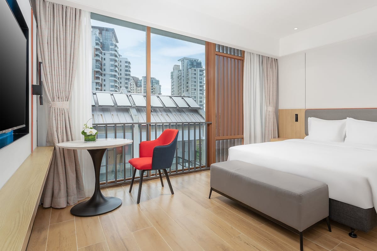 Chambre Standard, 1 trĂšs grand lit