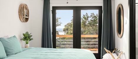 1 室のベッドルーム、アイロン / アイロン台、WiFi (無料)、ベッドシーツ