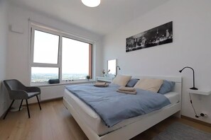 2 chambres, fer et planche à repasser, Wi-Fi gratuit, draps fournis