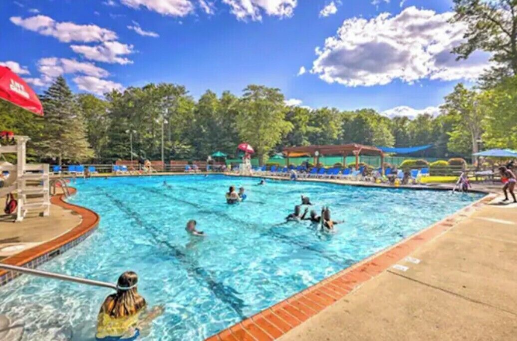 Piscine couverte, piscine extérieure
