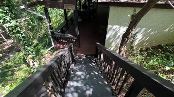 Enceinte de lâhĂ©bergement