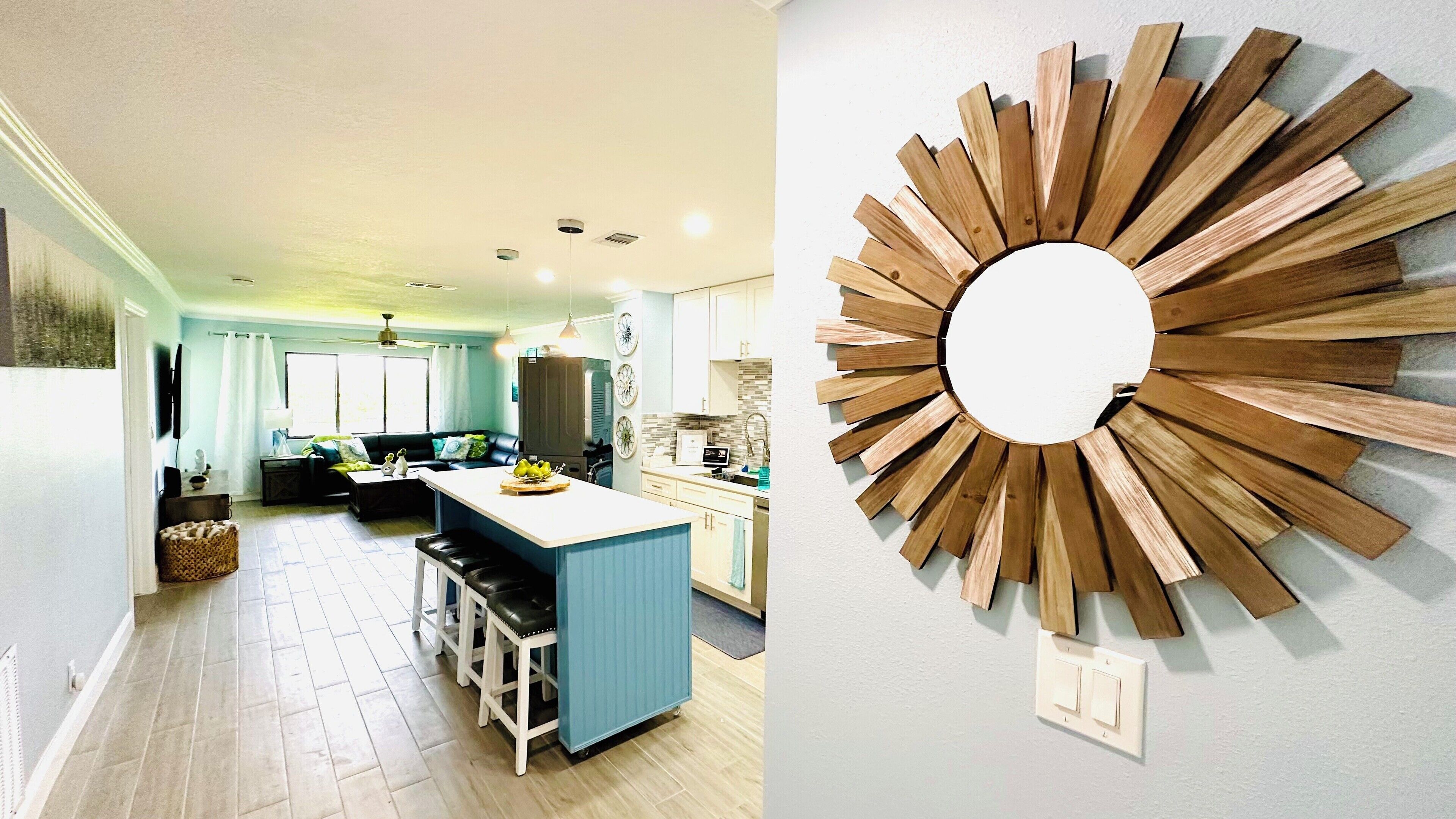 Stylish & Cozy 2bed/2 bath with Water Views - Fully remodeled - Near Fort DeSoto