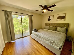 2 chambres, fer et planche à repasser, Wi-Fi, draps fournis