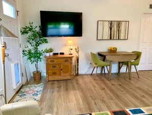 Dining - Paradise near Preserve apartment in private house (Phoenix)