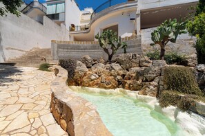 Außenpool (je nach Saison geöffnet)