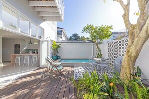 Maison, plusieurs lits | Enceinte de l’hébergement