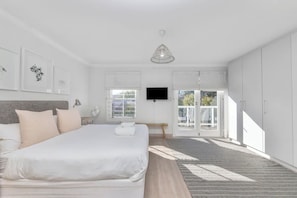 Basic House, Multiple Beds