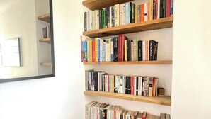 Unclassified image, 4 of 17, button - Cosy & Radiant 2BD Flat - Walworth! (London)