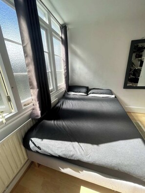 Basic Apartment, Multiple Beds | 2 bedrooms, laptop workspace, iron/ironing board, bed sheets - Cosy & Radiant 2BD Flat - Walworth! (London)
