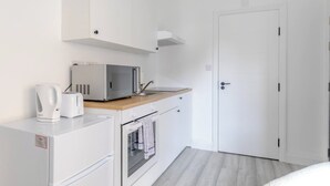 Eenvoudig appartement, 1 kingsize bed | Interieur