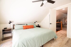 3 habitaciones, escritorio, tabla de planchar con plancha y wifi gratis 