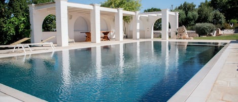 Utomhuspool