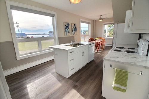 Three-bedroom house located minutes away from all amenities in North Rustico