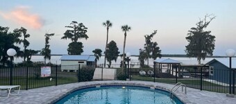 Waterview Efficiency Cottage