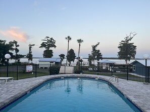 Piscine extérieure