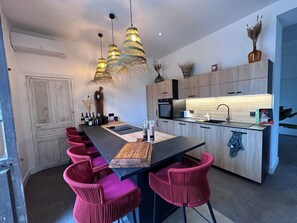 Kühlschrank, Ofen, Herdplatte, Geschirrspüler