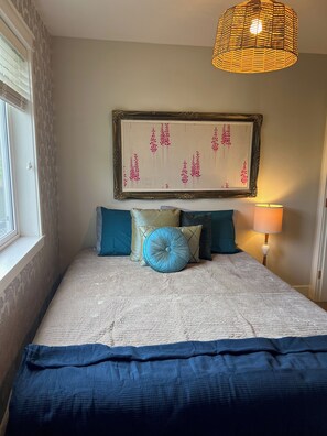 1 bedroom, desk, free WiFi, bed sheets