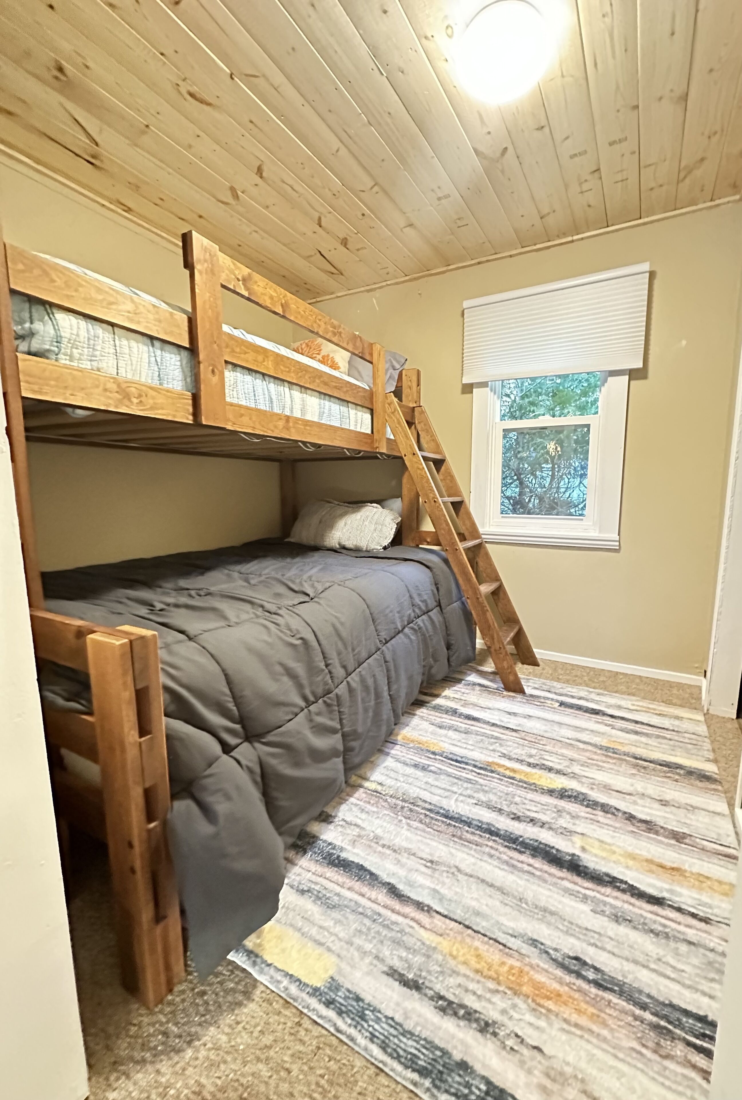 3 chambres, fer et planche à repasser, Wi-Fi gratuit, draps fournis