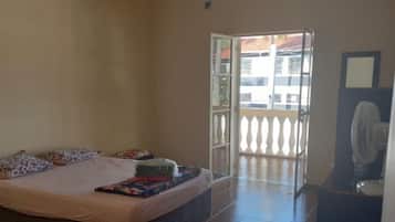 4 bedrooms, WiFi, bed sheets