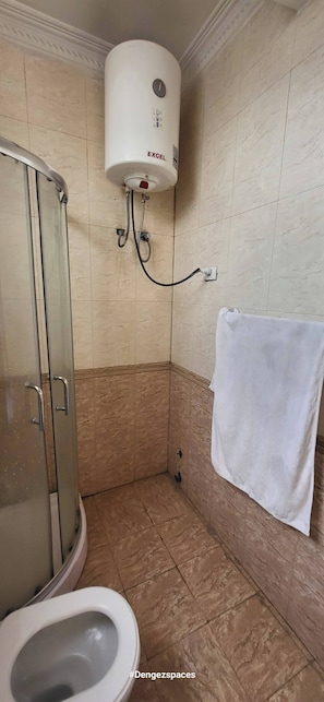 Hårføner, håndklær, såpe og sjampo