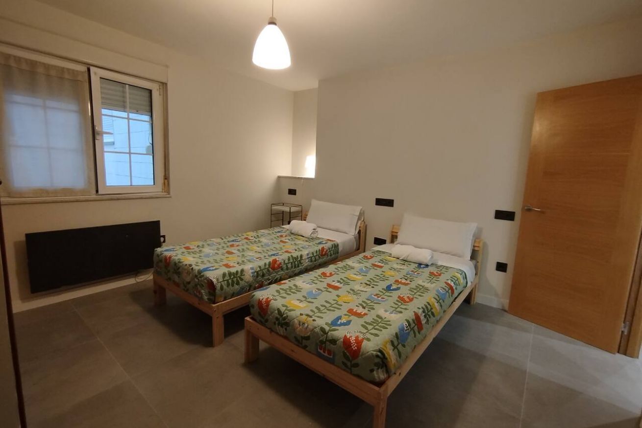 2 bedrooms, iron/ironing board, WiFi (free), bed sheets