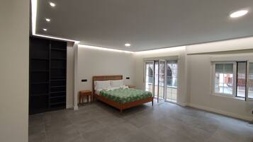 2 dormitorios, tabla de planchar con plancha, wifi gratis y ropa de cama