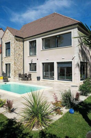 Pool - Maison Avec Piscine Indépendante (Lisses)