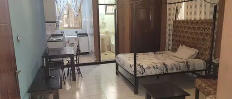 1 bedroom, WiFi, bed sheets