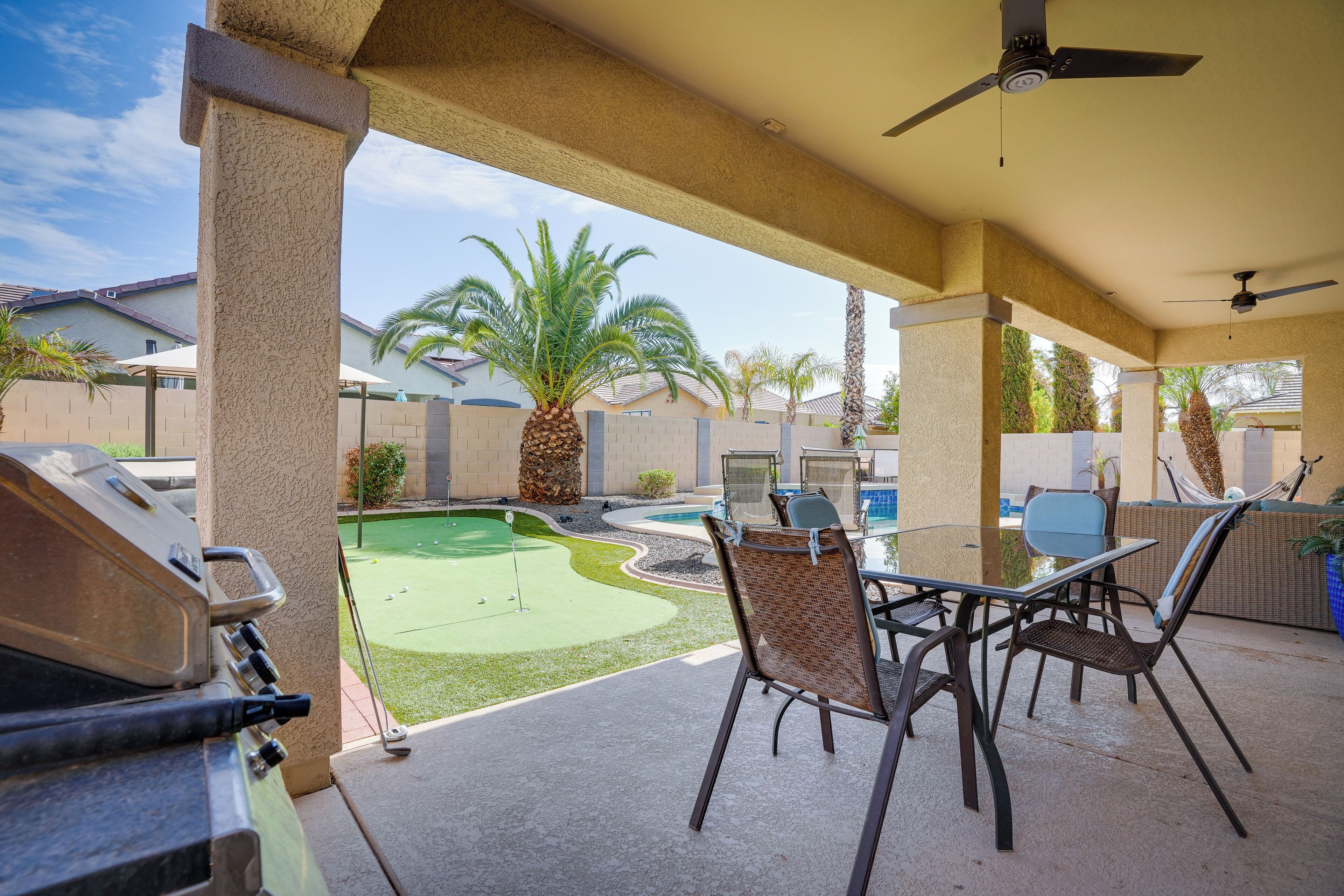 Luxe Surprise Home: Pool, Putting Green & Hot Tub!