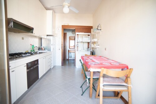 Four steps from the center of Castellana Grotte. Don't waste time. Come.