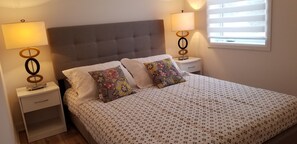 2 bedrooms, iron/ironing board, WiFi, bed sheets - Condo 10 minutes from the Mont Tremblant  ski slopes ( Pet-Friendly) (Mont-Tremblant)