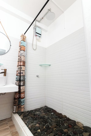 Shower, towels, soap, shampoo