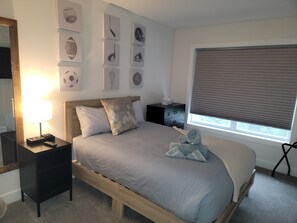 3 Schlafzimmer, Schreibtisch, Bügeleisen/Bügelbrett, WLAN