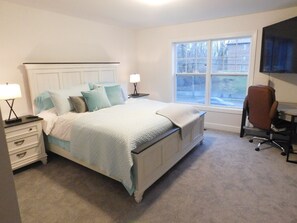 3 Schlafzimmer, Schreibtisch, Bügeleisen/Bügelbrett, WLAN