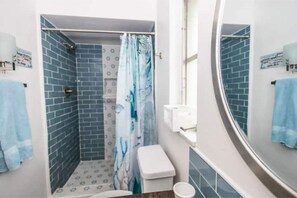 Handdoeken, zeep, shampoo, toiletpapier