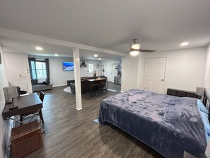 1 chambre, bureau, fer et planche à repasser, Wi-Fi gratuit