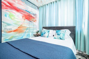 1 bedroom, desk, iron/ironing board, free WiFi - ATL Downtown Condo with Free Parking (Atlanta)