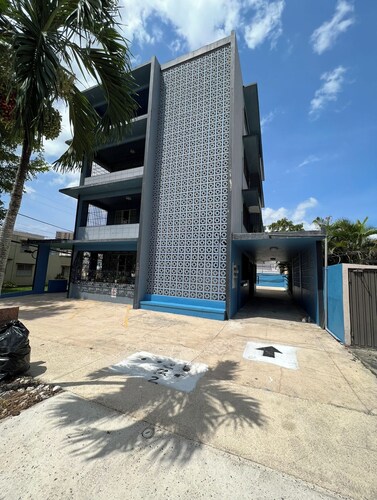 Spacious San Juan Full Floor Apartment